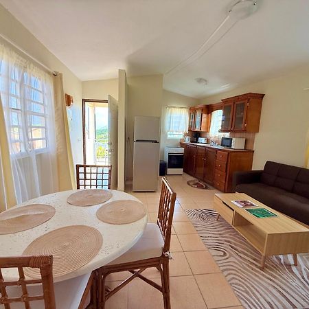 Hill Top Cottage La Savane エクステリア 写真